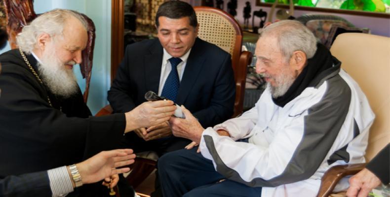 Reunión del patriarca ruso Kiril y el líder histórico cubano Fidel Castro