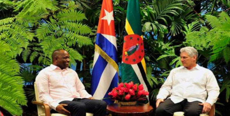 Cuban president meets with visiting prime minister of Dominica.  Photo: Estudios Revolución.