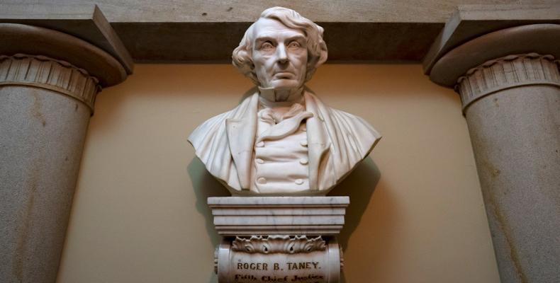 Busto del expresidente de la Corte Suprema de EE.UU., Roger Taney en el Capitolio de Washington.J. Scott Applewhite / AP