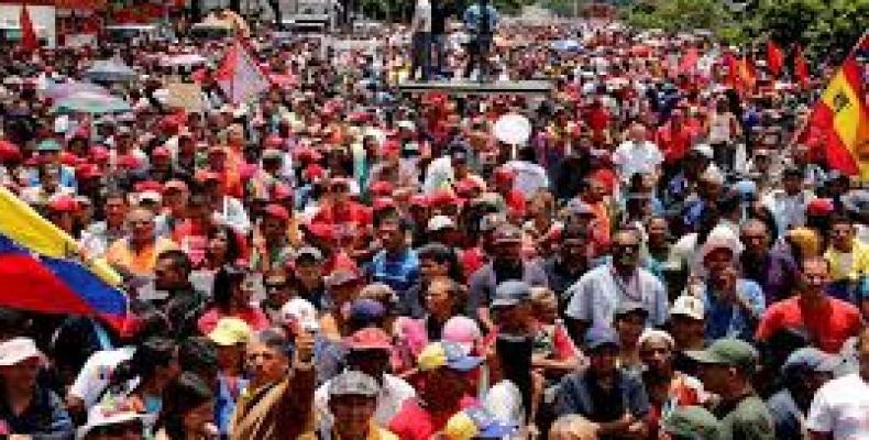 Pueblo venezolano en movilización permanente ante amenaza golpista/ Foto/archivo