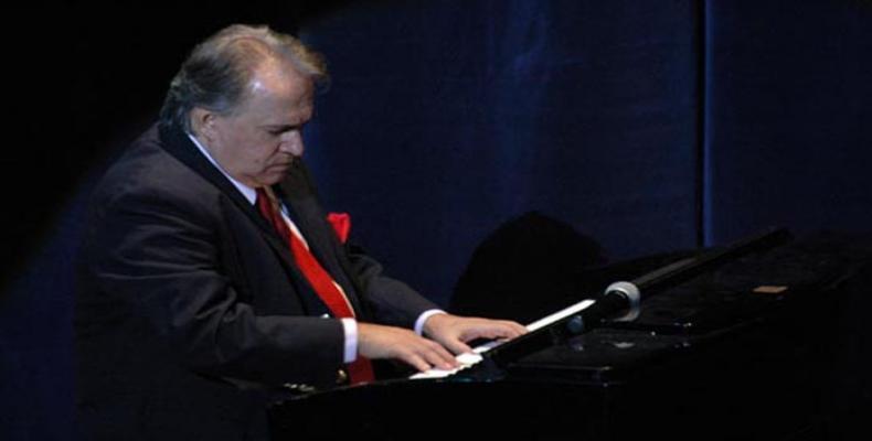 Cuban pianist Frank Fernández