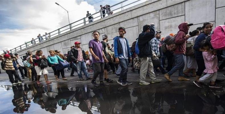 Mexico agrees to U.S. demand to hold asylum seekers while claims are considered.  Photo: AP