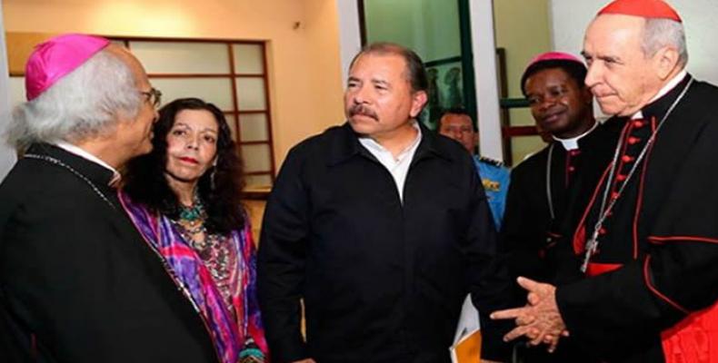 Ortega y Rosario reunidos con obispos