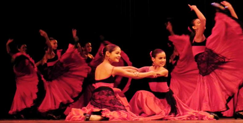Companhia de dança Lizt Alfonso estreia “Cuba Vibra”.
